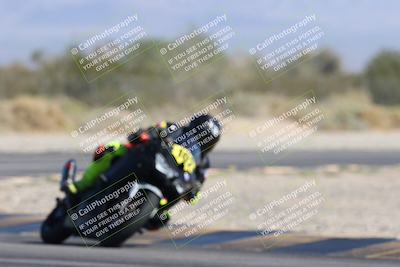 media/Nov-01-2025-CVMA (Sat) [[fc0f7531b8]]/Race 4-500-400-350 Supersport/